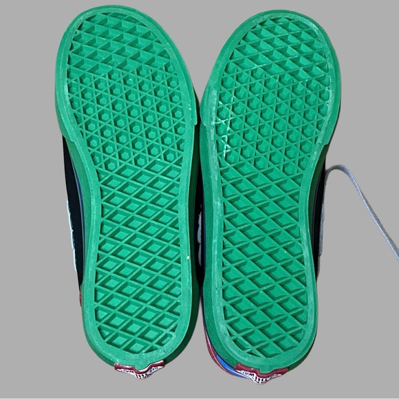 Vans Marvel Captain America Big Kids size 4 - Picture 7 of 8